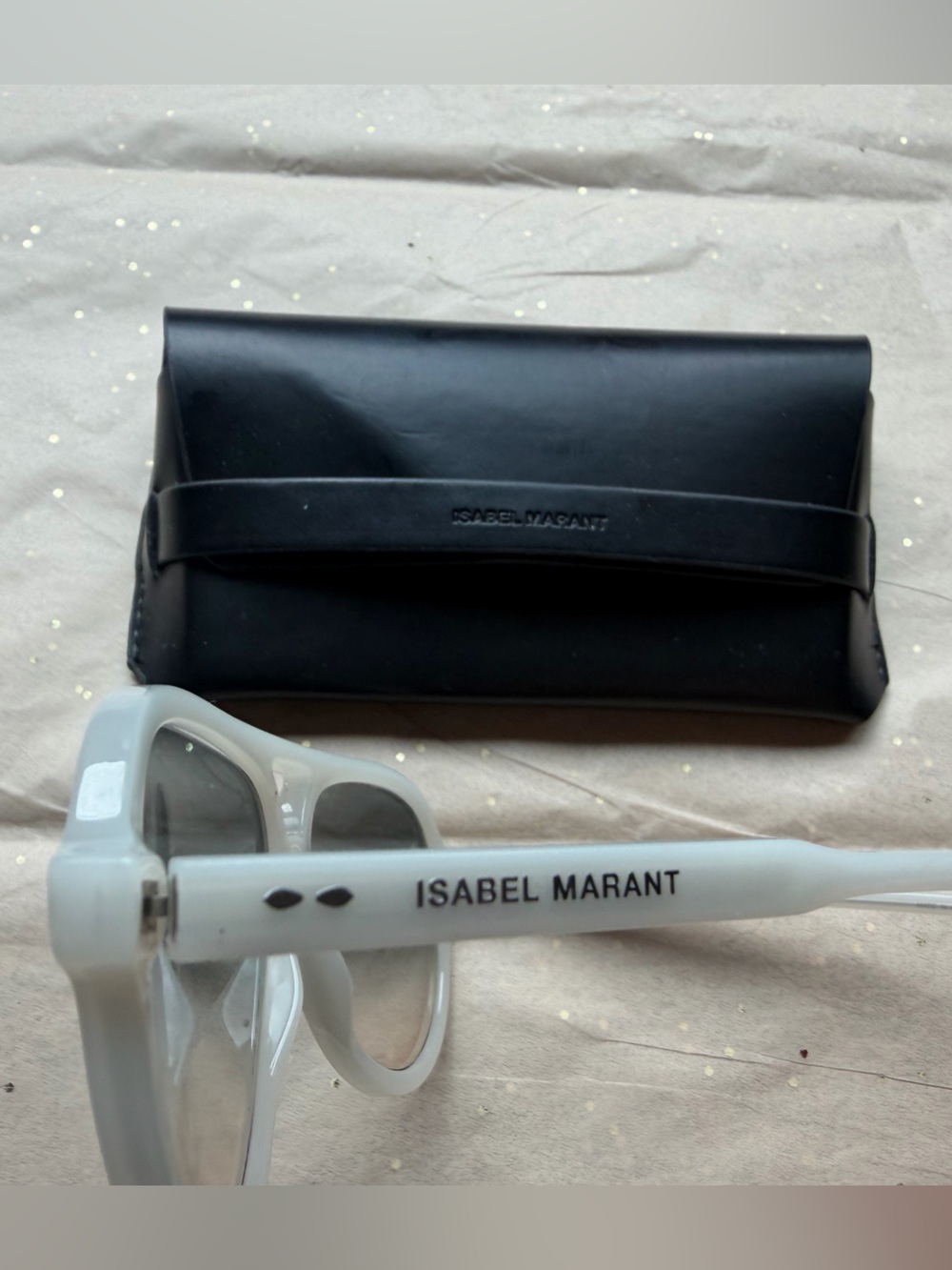 Isabel Marant Ivory Sunglasses with dark lenses - Picture 2 of 2